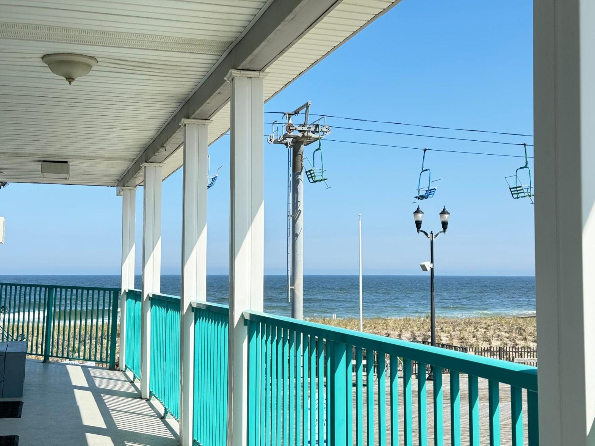 Boardwalk Sand & Surf Beach Hotel Oceanfront ซีไซด์ไฮทส์ ภายนอก รูปภาพ